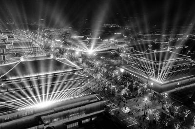 外地游客愛游夜西安 明年西安特色夜游街區(qū)達30個(圖1)